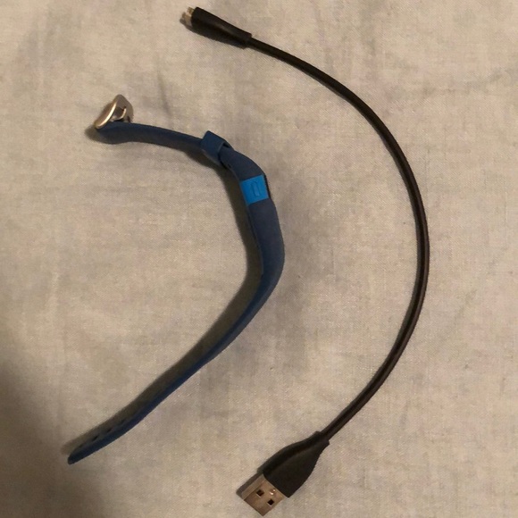 Fitbit Charge - Picture 2 of 2